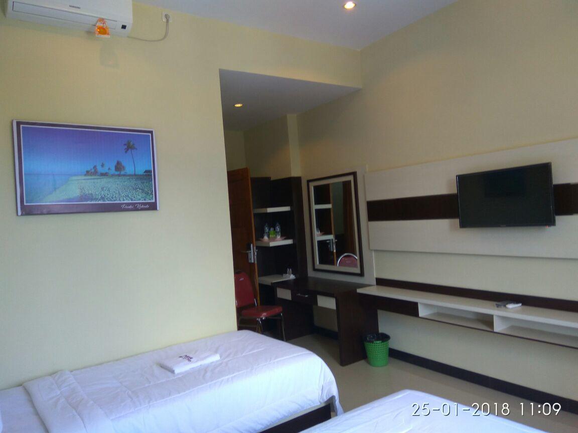 Galaxy Inn Baubau Buitenkant foto