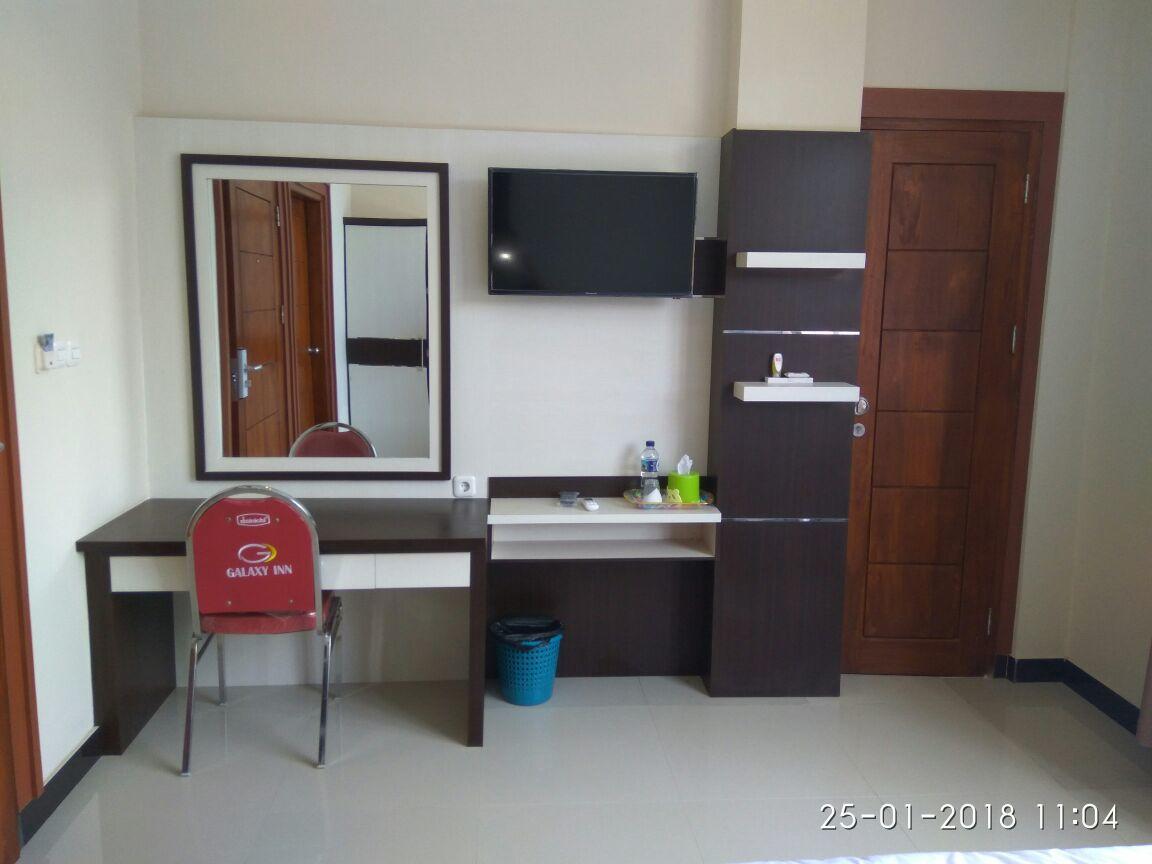 Galaxy Inn Baubau Buitenkant foto